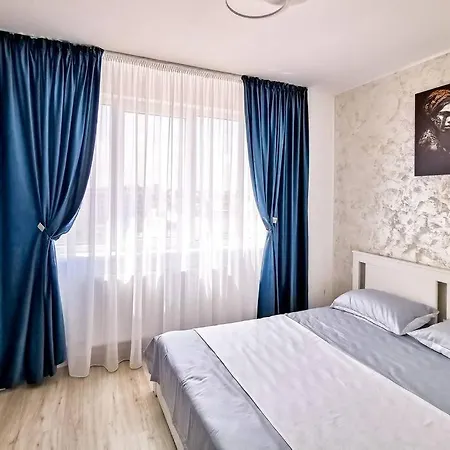 Апартаменты Sea Breeze *