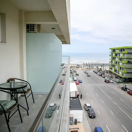 Sea Breeze Апартаменты Нэводари